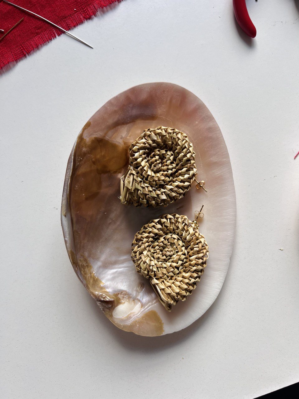 Straw Siren earrings